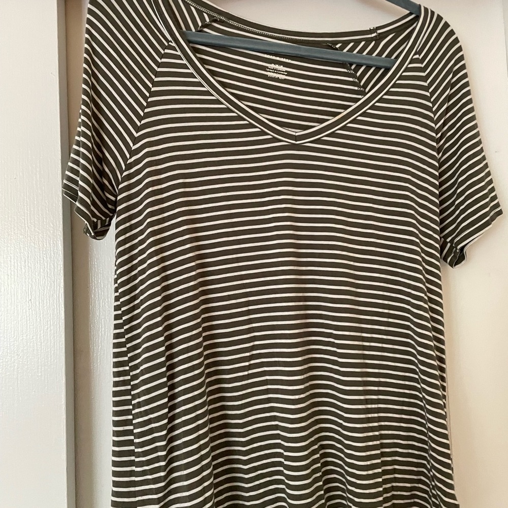Womens American Eagle Soft and Sexy Army Green Striped Tee Shirt